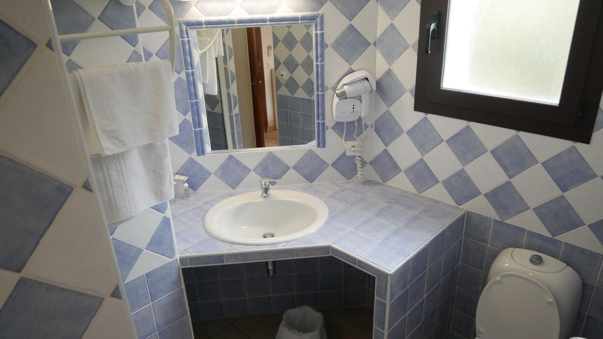 Corsica Hostel Porto-Vecchio, Partie Dortoirs Ngoại thất bức ảnh