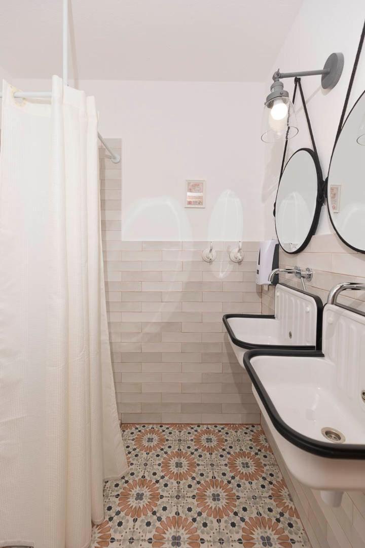 Corsica Hostel Porto-Vecchio, Partie Dortoirs Ngoại thất bức ảnh